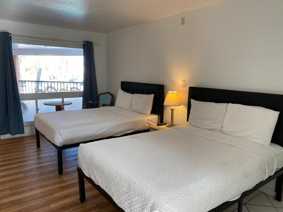 Rose Motel Клиъруотър Бийч Екстериор снимка